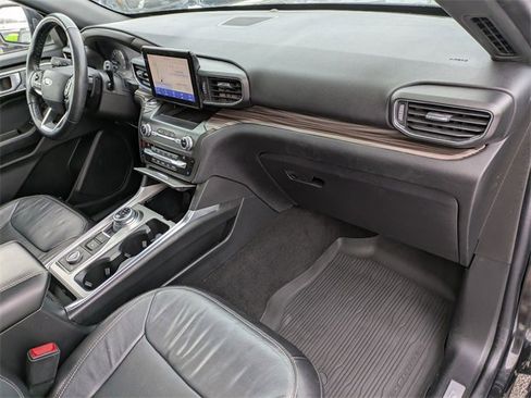 Certified 2020 Ford Explorer Limited w/ Class III Trailer Tow Package image 25