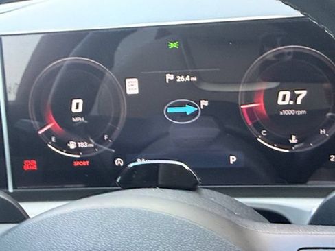 Used 2025 Hyundai Tucson Limited FWD image 25