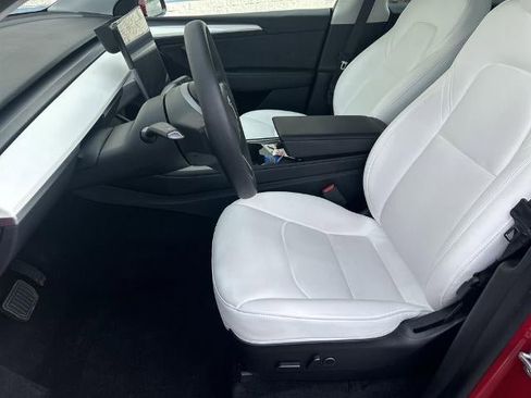 Used 2022 Tesla Model Y Long Range AWD/4WD image 9
