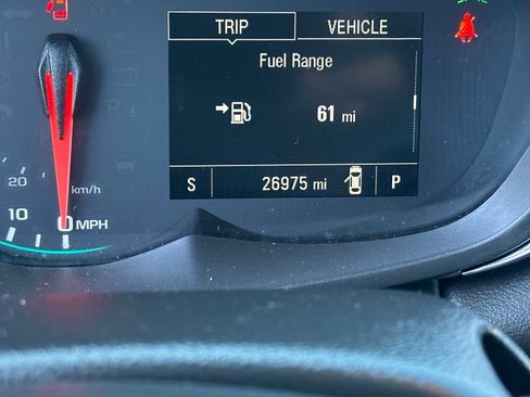 Used 2022 Chevrolet Trax LT w/ LT Convenience Package image 27