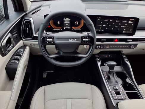 New 2026 Kia Sorento EX w/ EX Premium Package FWD image 6