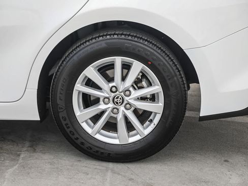 Used 2026 Toyota Camry LE w/ Convenience Package FWD image 11