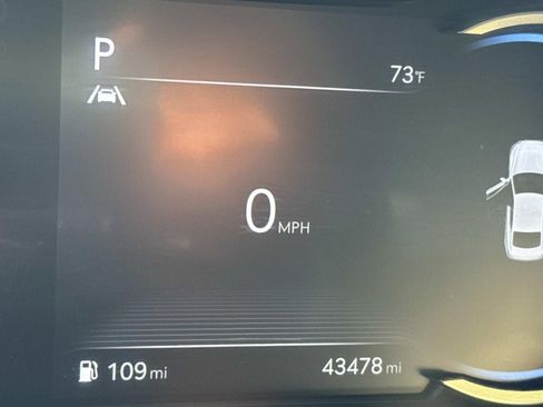 Used 2023 Genesis G70 2.0T image 27