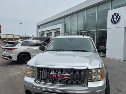 Used 2010 GMC Sierra 1500 SLE image 13