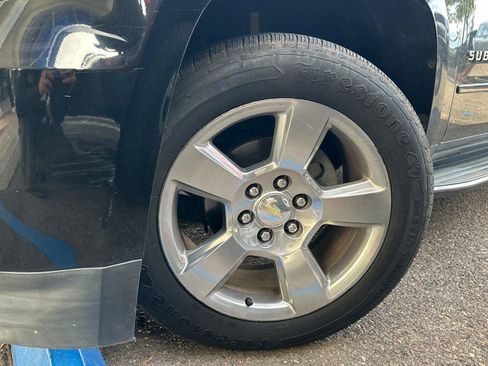 Used 2017 Chevrolet Suburban Premier image 6