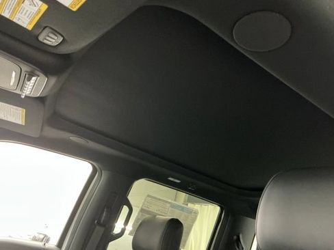 New 2026 Ford F250 Platinum AWD/4WD image 18