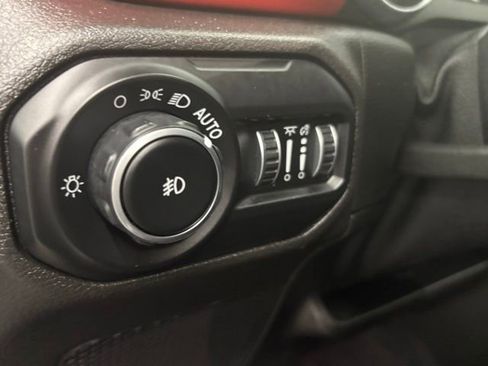 Used 2021 Jeep Wrangler Unlimited Rubicon AWD/4WD image 16