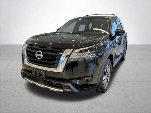 Certified 2024 Nissan Pathfinder SL w/ Cargo Package AWD/4WD image 2