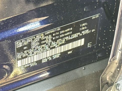 Used 2025 Toyota RAV4 Limited image 48