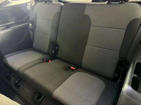 Used 2019 Chevrolet Traverse LT AWD/4WD image 36