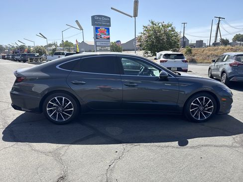 Used 2022 Hyundai Sonata Limited FWD image 6