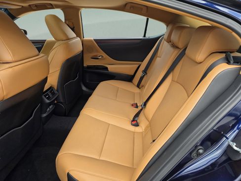 New 2025 Lexus ES 350 w/ Premium Package image 21