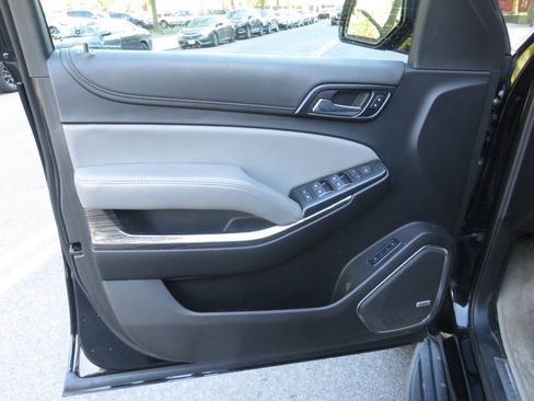 Used 2019 Chevrolet Suburban LT AWD/4WD image 30