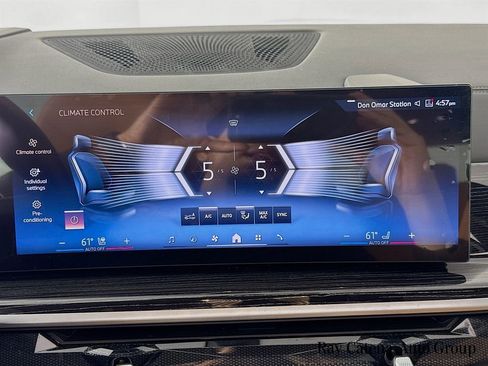 Used 2026 BMW X7 xDrive40i w/ M Sport Package AWD/4WD image 16