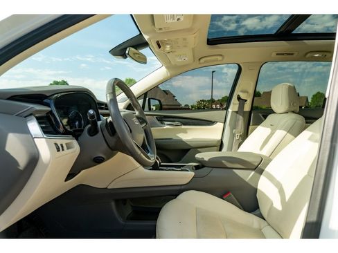 Used 2023 Cadillac XT6 Premium Luxury FWD image 11