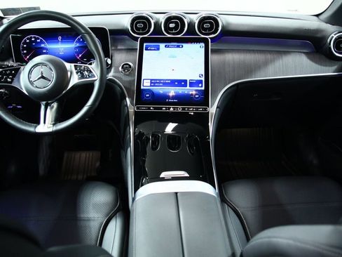 Certified 2025 Mercedes-Benz GLC 300 4MATIC image 5