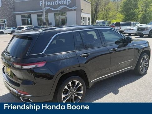 Used 2023 Jeep Grand Cherokee Overland AWD/4WD image 7