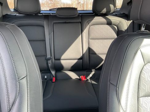 Used 2025 Chevrolet Equinox LT w/ Convenience Package II image 24