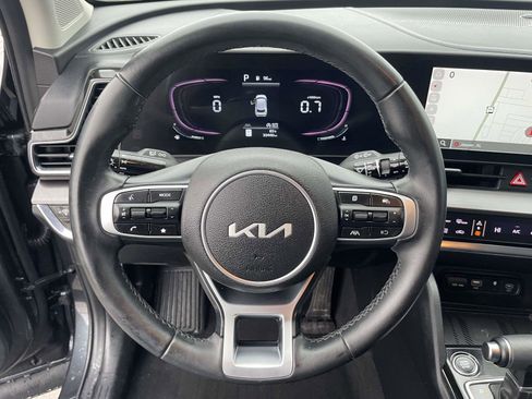 Used 2023 Kia Sportage EX image 14