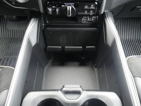 Used 2024 RAM 1500 Laramie AWD/4WD image 26