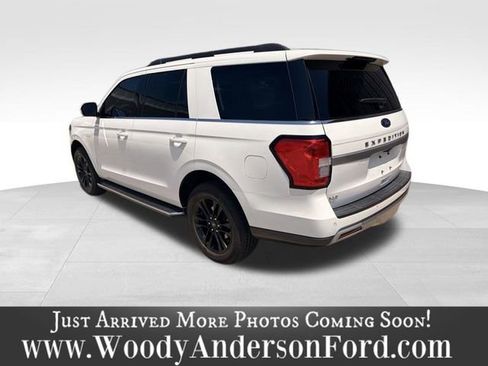 Used 2023 Ford Expedition XLT AWD/4WD image 4