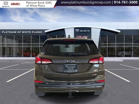 Used 2024 Chevrolet Equinox RS w/ LPO, Floor Liner Package image 5