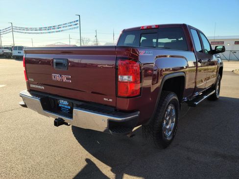 Used 2017 GMC Sierra 1500 SLE w/ SLE Value Package image 4