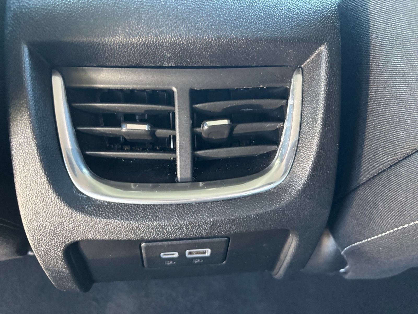 Used 2026 Chevrolet Blazer LT FWD image 22