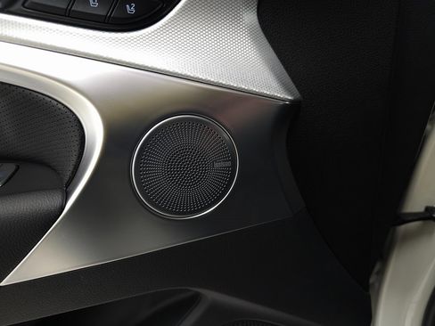 New 2026 Genesis G70 2.5T Prestige image 11