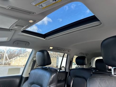 Used 2024 Nissan Armada SL AWD/4WD image 48