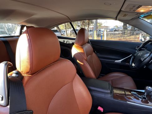 Used 2014 Lexus IS 250C image 40