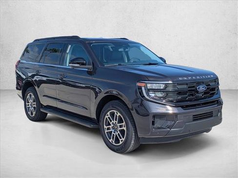 New 2025 Ford Expedition Active image 3