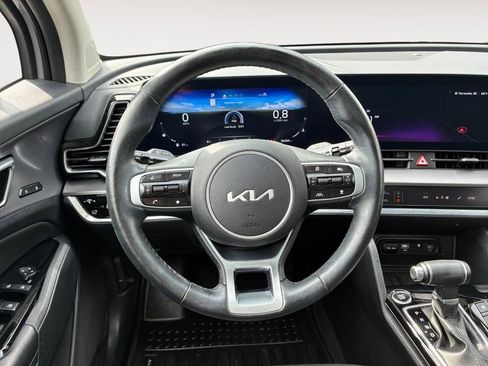Used 2024 Kia Sportage SX image 12
