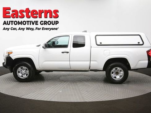 Used 2020 Toyota Tacoma SR image 58