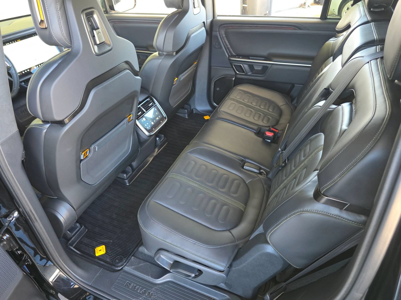 Used 2024 Rivian R1S Adventure Quad AWD/4WD image 29