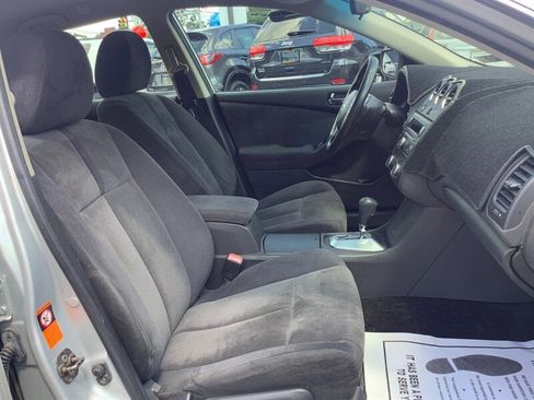 Used 2009 Nissan Altima 2.5 S w/ Emergency Aid Pkg FWD image 15