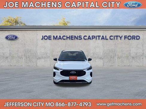 Certified 2024 Ford Escape ST-Line w/ Tech Pack #1 image 8