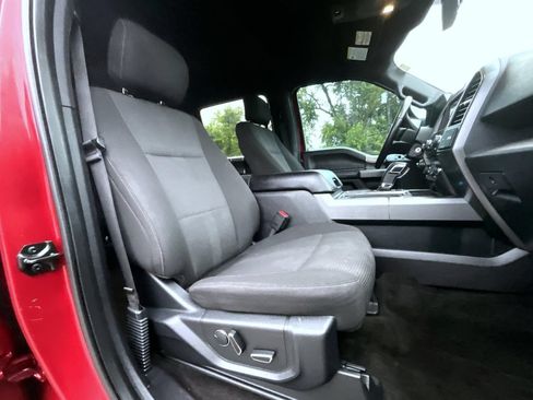 Used 2017 Ford F150 XLT w/ Equipment Group 302A Luxury AWD/4WD image 18
