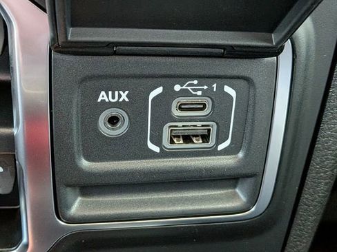 New 2025 Jeep Gladiator Sport AWD/4WD image 21