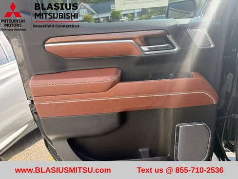 Used 2025 GMC Sierra 1500 Denali Ultimate AWD/4WD image 39