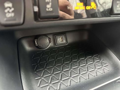 Used 2024 Toyota RAV4 XLE image 22