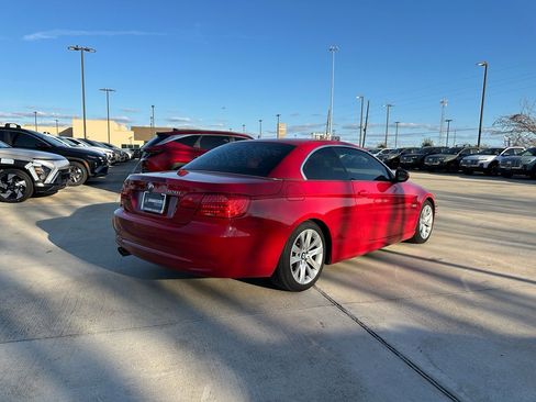 Used 2013 BMW 328i Convertible image 4
