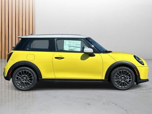 New 2026 MINI Cooper S image 2