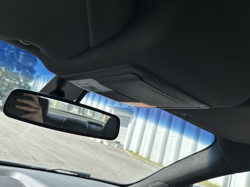 Used 2013 Ford Taurus SEL FWD image 27