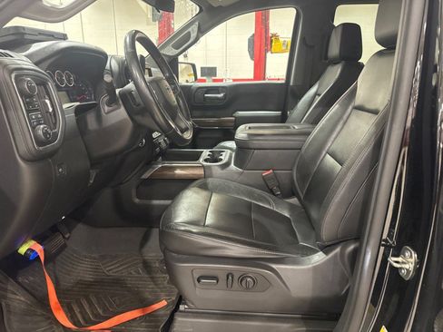 Used 2020 Chevrolet Silverado 1500 LT Trail Boss AWD/4WD image 14