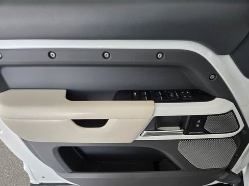 Certified 2023 Land Rover Defender 130 First Edition image 21