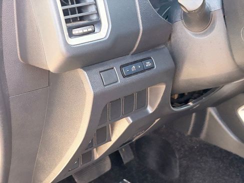 Certified 2024 Nissan Frontier SV RWD image 20