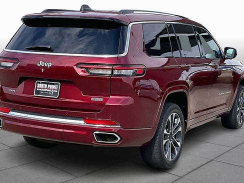 Used 2023 Jeep Grand Cherokee L Overland image 12