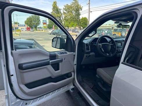 Used 2015 Ford F150 XLT AWD/4WD image 8