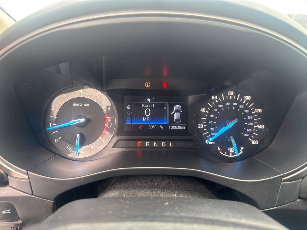 Used 2017 Ford Fusion SE FWD image 12